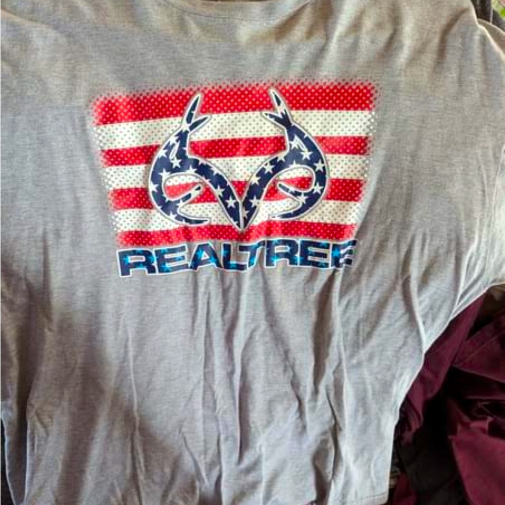 Perfect shirt light weight and comfy